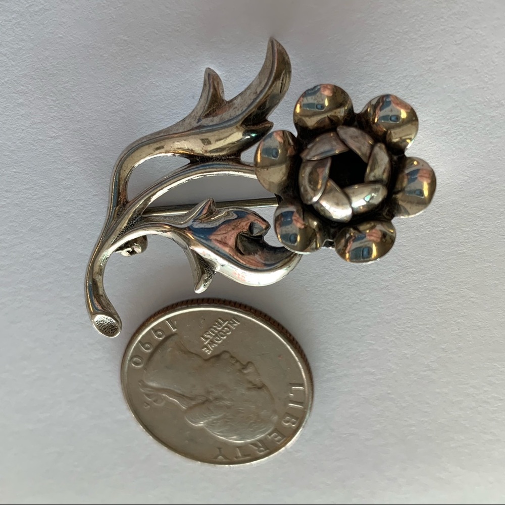 Vintage Beau Sterling Silver Flower Brooch Pin